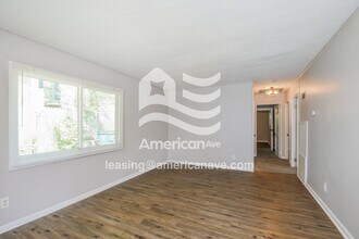 515 Chambers Rd in Ferguson, MO - Building Photo - Building Photo