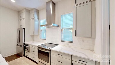 4019 Plaza Row Ct in Charlotte, NC - Building Photo - Building Photo