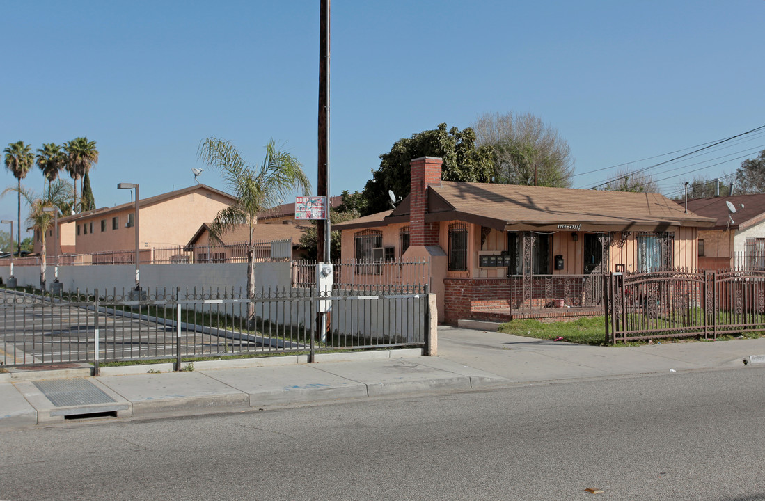 4719-4721 Clara St in Bell, CA - Building Photo