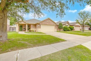 6532 Sierra Madre Dr in Fort Worth, TX - Building Photo