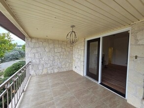1303 Malibu Dr in Kerrville, TX - Building Photo - Building Photo