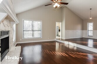 440 Julie Anne Way in Woodstock, GA - Building Photo - Building Photo