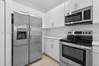 2619 SE 11th St in Homestead, FL - Building Photo - Building Photo