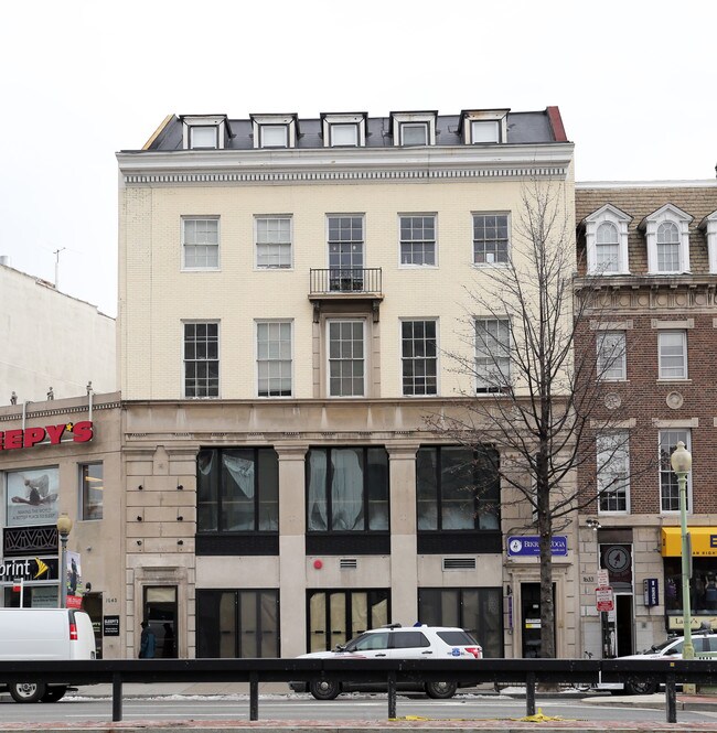 1635 Connecticut Ave NW in Washington, DC - Building Photo - Building Photo