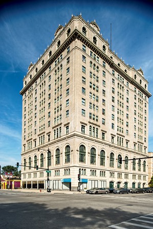 The Midwest Apartments in Chicago, IL - Building Photo