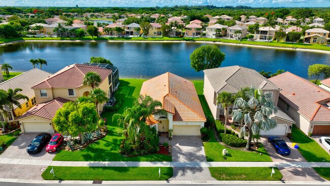 7230 Via Luria in Greenacres, FL - Building Photo - Building Photo
