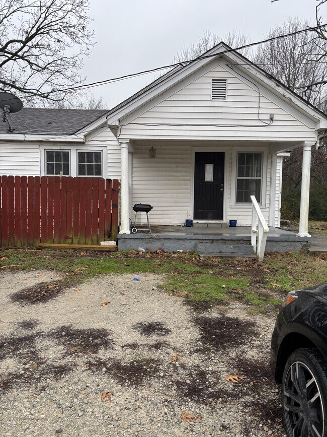 1332 Garland Ave in Burlison, TN - Building Photo - Building Photo