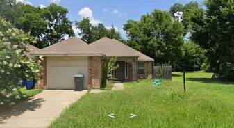 3323 Mingo St in Dallas, TX - Building Photo