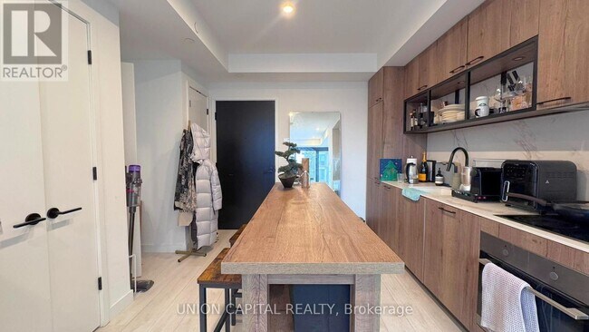 505 Richmond St W in Toronto, ON - Building Photo - Building Photo