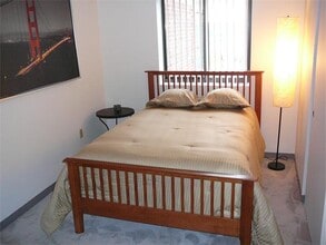 15 North Beacon St, Unit 212 in Boston, MA - Building Photo - Building Photo