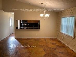 304 SW 76th Terrace in North Lauderdale, FL - Building Photo - Building Photo