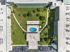 804 SE 7th St in Deerfield Beach, FL - Building Photo - Building Photo