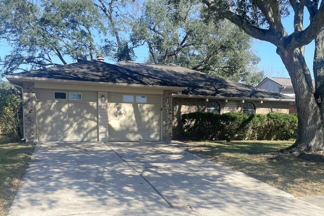 property at 1819 Pilgrims Point Dr