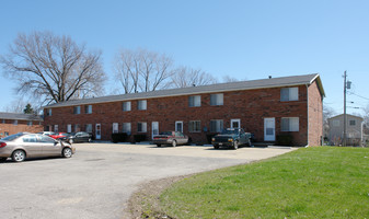 Mogadore Square in Mogadore, OH - Building Photo