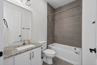 918 Embers Pkwy W in Cape Coral, FL - Building Photo - Building Photo