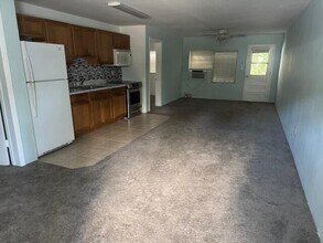 398 50th St in Marathon, FL - Building Photo - Building Photo