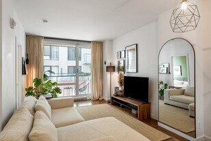 635 Rue Saint-Maurice in Montréal, QC - Building Photo