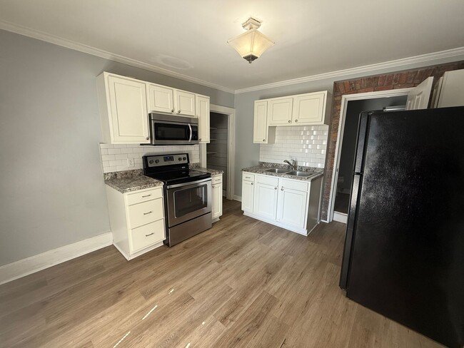 property at 1006 Runnion Ave