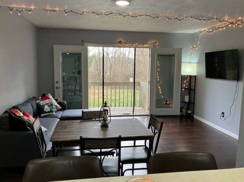 526 E Graham Pl in Bloomington, IN - Building Photo