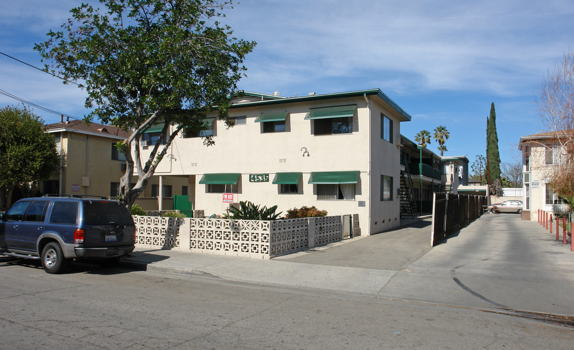 14535 Hartland St in Van Nuys, CA - Building Photo