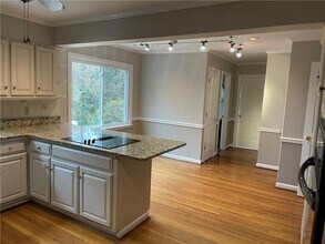 119 Woodlawn Dr NE in Marietta, GA - Building Photo - Building Photo