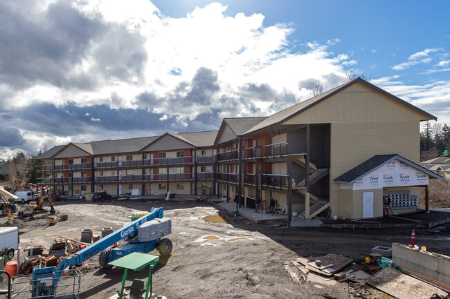 Cedar Grove Apartments in Bellingham, WA - Building Photo - Building Photo