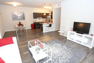 Ashby Green Apartment Homes in Louisville, KY - Building Photo