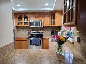 4621 Donalbain Cir in Fremont, CA - Foto de edificio - Building Photo