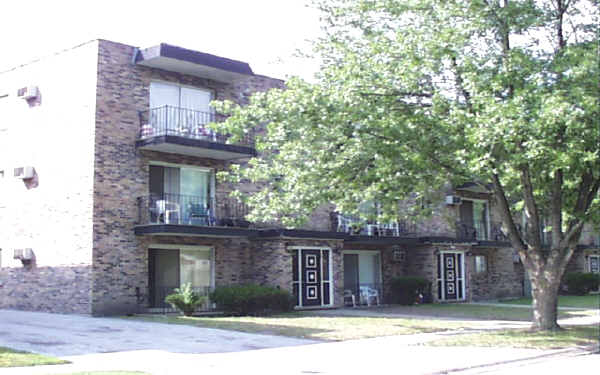 3341 147th Pl in Midlothian, IL - Foto de edificio