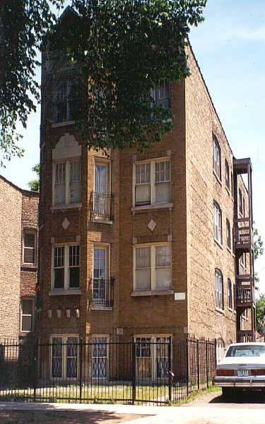 6845-6847 S Indiana Ave in Chicago, IL - Building Photo