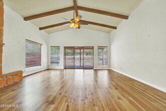 6004 Pino Real Dr in El Paso, TX - Building Photo - Building Photo