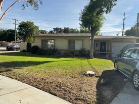 3604 Verde St in Riverside, CA - Building Photo