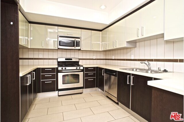 11346 Iowa Ave-Unit -207 in Los Angeles, CA - Building Photo