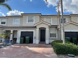 968 NE 42nd Ave in Homestead, FL - Building Photo