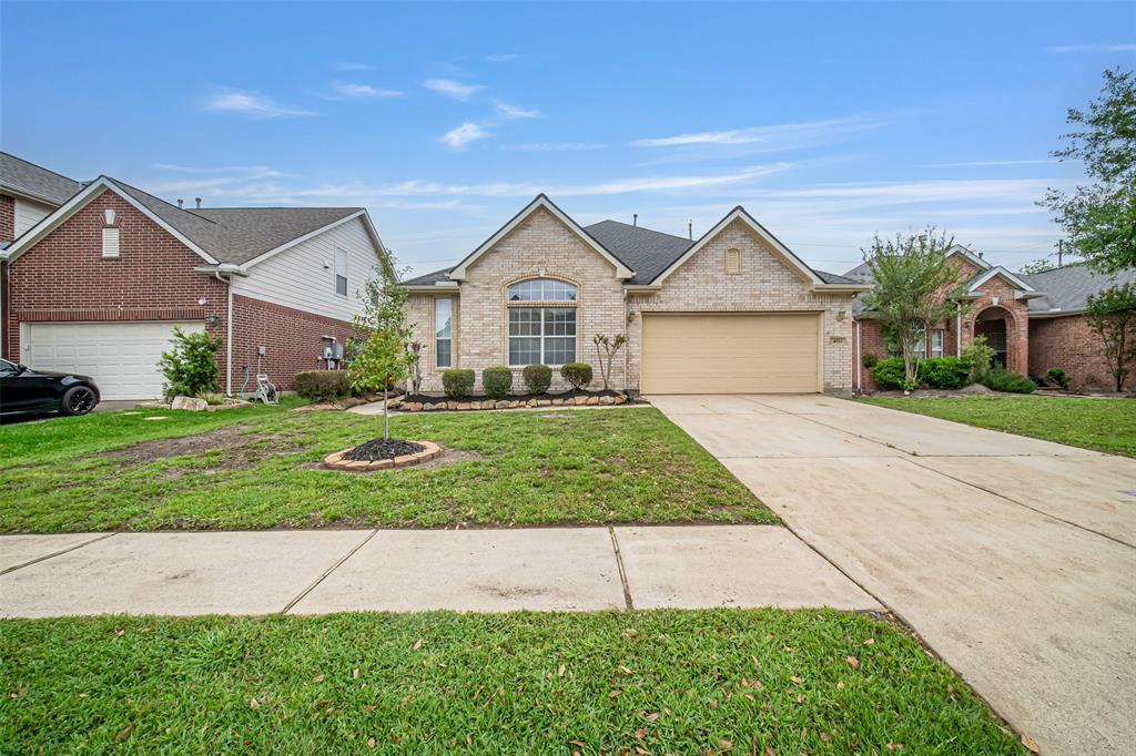 4522 Countrypines Dr in Spring, TX - Building Photo