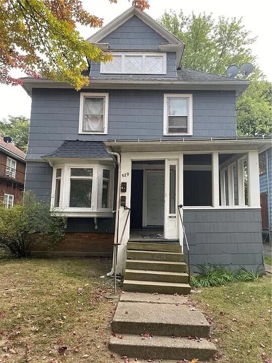 529 Parsells Ave, Unit UP 2nd Floor in Rochester, NY - Building Photo