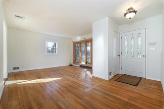 48 Plum Rd in Mahopac, NY - Building Photo - Building Photo