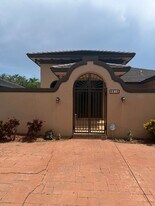 8310 NW 162nd St in Miami Lakes, FL - Building Photo