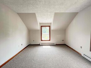 32 Lima St, Unit 2 in Meriden, CT - Building Photo - Building Photo