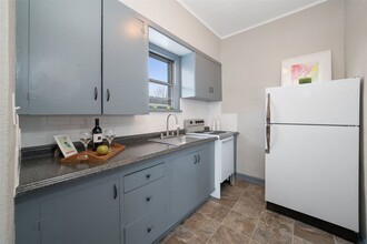 1712 E Sanson Ave in Spokane, WA - Building Photo - Building Photo