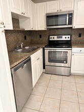 1505 Crescent Cir in West Palm Beach, FL - Building Photo - Building Photo