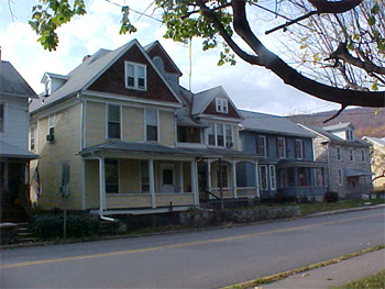 34 S Main St in Yeagertown, PA - Building Photo