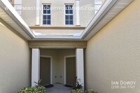 14752 Calusa Palms Dr in Ft. Myers, FL - Foto de edificio - Building Photo