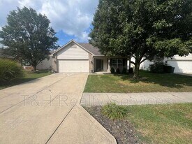 10896 Riverwood Blvd in Indianapolis, IN - Building Photo