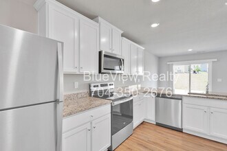 9330 Creedmore Hills Dr in Charlotte, NC - Building Photo - Building Photo