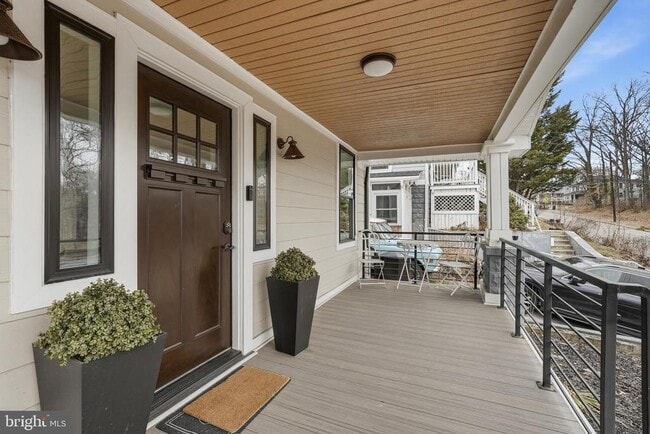 2211 Franklin St NE in Washington, DC - Building Photo - Building Photo