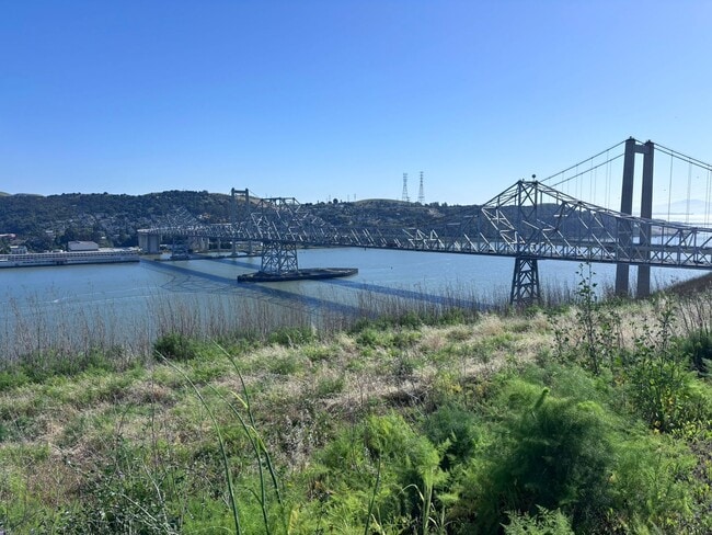 1201 Glen Cove Pkwy in Vallejo, CA - Building Photo - Building Photo