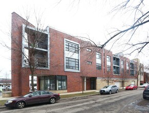 3738-3740 N Lincoln Ave in Chicago, IL - Building Photo - Building Photo