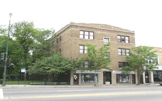 4030-4032 W Irving Park Rd in Chicago, IL - Building Photo