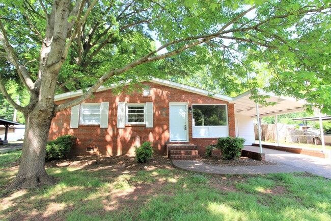 property at 2021 Choyce Cir